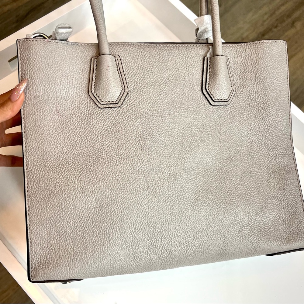Grey Mercer Grommeted Pebbled Leather Tote Bag By Michael Kors - Picture 14 of 16